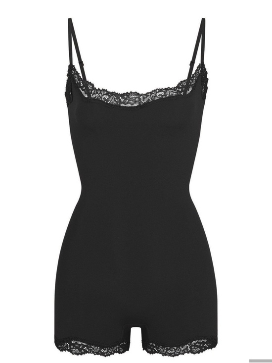 Skims Other - SKIMS fits everybody lace onsie in onyx